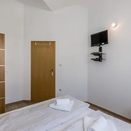 One Bedroom With Terrace A1 *