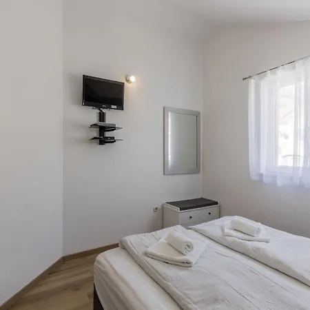 One Bedroom With Terrace A1