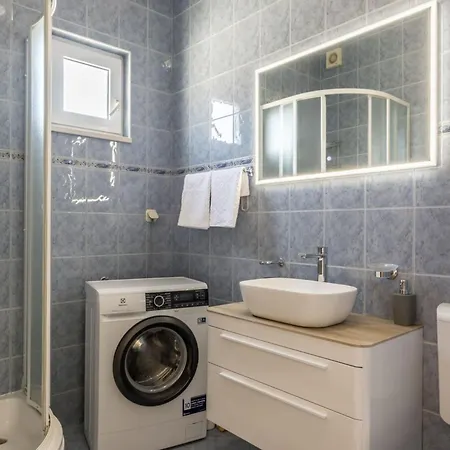 One Bedroom With Terrace A1 *